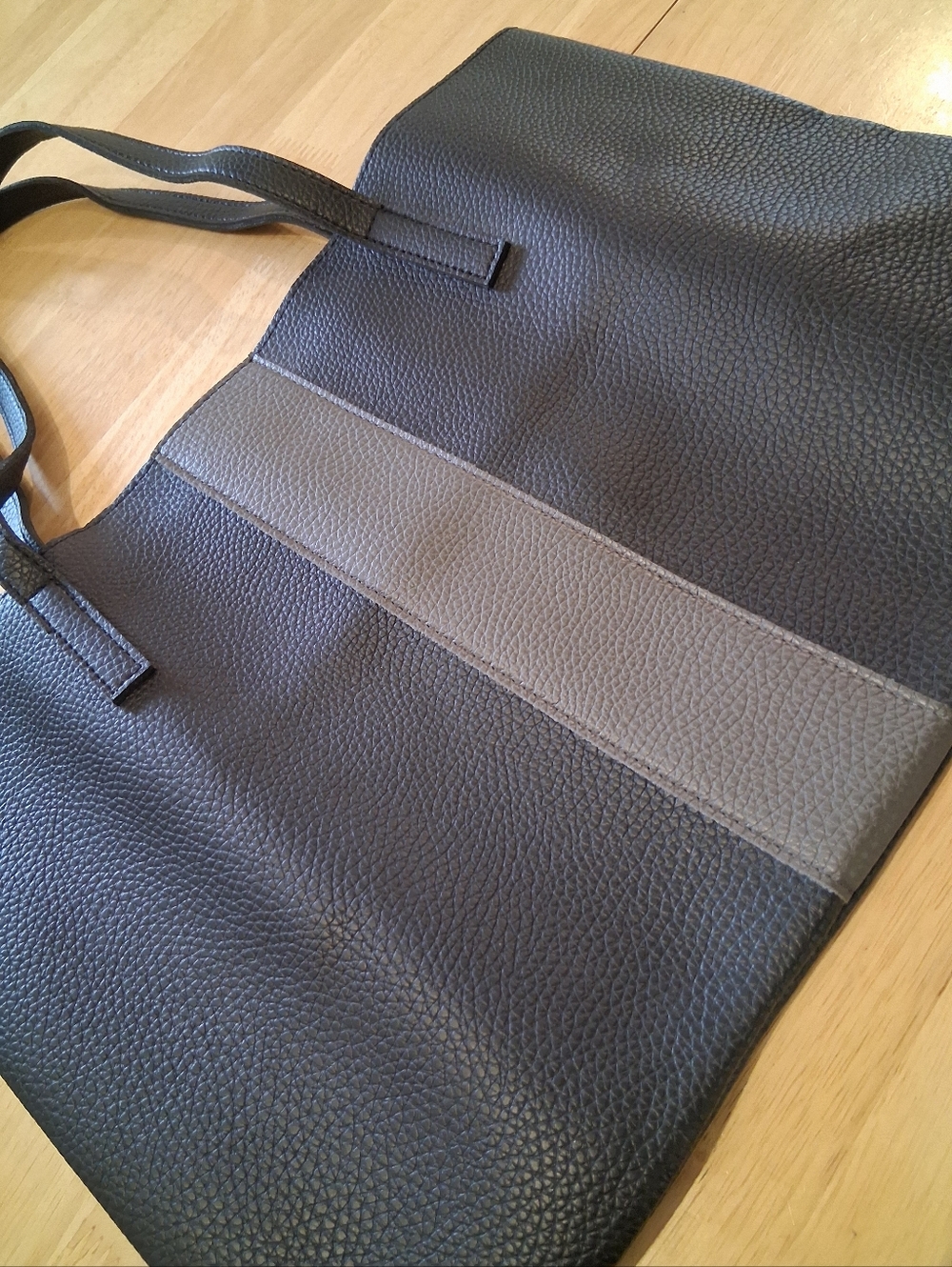 NEW Vince Camuto Black & Grey Pebbled Tote Bag